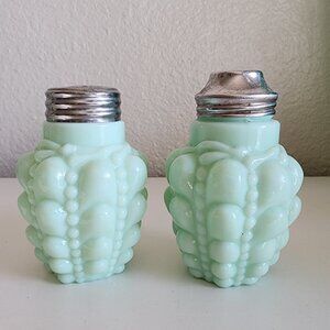 EAPG Jadeite Green Glass Fostoria Guttate Salt & Pepper Shakers c.1896 Uranium